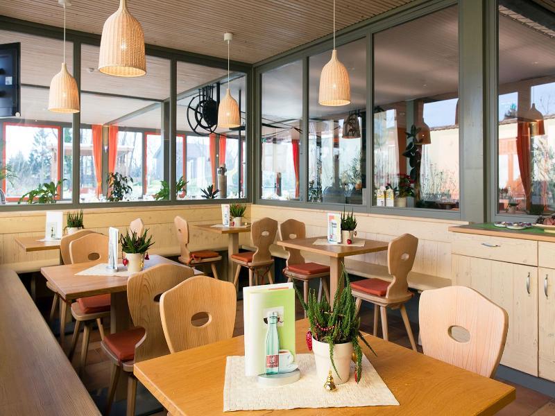 Jufa Hotel Weinviertel - Eselsmuehle Seefeld-Kadolz Eksteriør billede