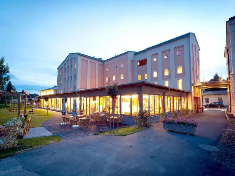 Jufa Hotel Weinviertel - Eselsmuehle Seefeld-Kadolz Eksteriør billede