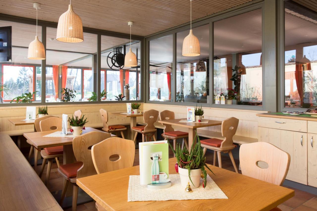 Jufa Hotel Weinviertel - Eselsmuehle Seefeld-Kadolz Eksteriør billede